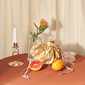 Sac à cordon en velours de soie d'hiver confortable Logo brodé doux 25 pouces sac de maquillage de haute qualité - Product Image 3