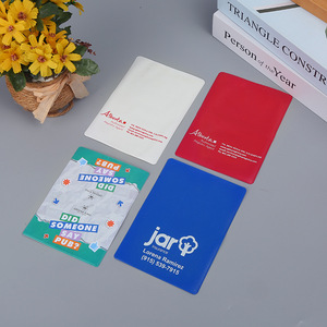 Biểu tượng tùy chỉnh Bifold gấp <span class=keywords><strong>PVC</strong></span> ID chủ thẻ - Product Image 5