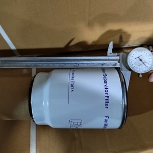 ตัวกรองที่แยกน้ำน้ำมันเชื้อเพลิงเครื่องยนต์ดีเซลรถบรรทุกตรง P551034 FS19798 BF1347 PL270x ติดไฟได้ - Product Image 5