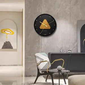 Reloj de pared de plástico negro redondo de 12 pulgadas, decoración moderna del hogar, Triángulo Dorado, Relojes personalizados, cuarzo, arte Simple y silencioso