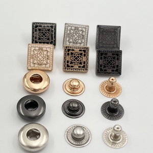 Padrão personalizado Logo Design Camisa Abaya Thobe Dos Homens Com Liga De Zinco 12mm Pressionado Botões De Metal Shank Estilo Chapeamento Técnica - Product Image 5