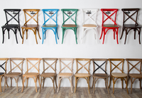 Vente en gros de chaises modernes en bois massif X avec dossier croisé et coussin en rotin pour mariage, restaurant, chaises d'extérieur