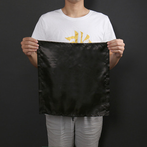 Dos Flores de un Pañuelo, Trucos de Magia, Aparición de Flores, Comedia, Escenario, Fiesta, Truco, Mentalismo, Accesorio de Magia, Primer Plano - Product Image 2