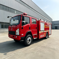 Pasokan Langsung Pabrik Baru Truk Pemadam Kebakaran Shacman X9 Foam Diesel 4X2 Truk Penyelamat Pemadam Kebakaran Tangki Air