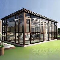 Véranda en aluminium sur mesure, isolée, résistante au vent, avec verre creux trempé, pour balcons de villas et cours.