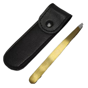 Pince à épiler pour sourcils RMI plaquée or, pointe pointue, style classique, durable, avec étui en cuir noir - Product Image 1