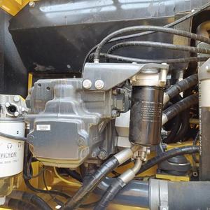 Vente à chaud de pelles d'occasion PC220 PC200 de 22 tonnes de marque Komatsu avec composants principaux du moteur Caterpillar prêts à être expédiés du Japon - Product Image 6