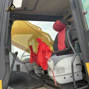 Heavy Duty Powerful and Astoundingly Efficient Komatsu PC400LC <b>Used</b> <b>Excavator</b> for a Variety of Engineering Scenarios - Product Image 6