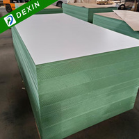 Résistant à l'humidité 4mm 15mm 17mm 18mm Panneaux de bois MDF mélaminé 1220x2440mm Bois mélaminé MDF texturé blanc
