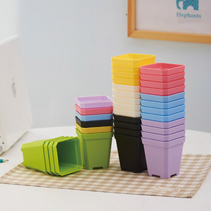 Maceta Cuadrada Pequeña, Negra, Transpirable y Duradera, Serie Macaron, Estilo Ins, para Plantas Verdes, Diseño Simple para Interiores - Product Image 1
