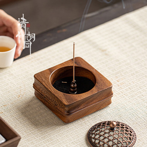Brûleur d'encens carré en bois de noyer Qingshan Hutong, fait main, pour cérémonie du thé, usage domestique zen - Product Image 1