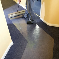 Tapis de protection auto-adhésifs en tissu non tissé laminé pour la rénovation, faciles à appliquer, antidérapants, résistants aux peintres et réduisant le nettoyage