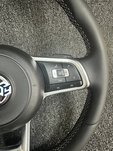 Volant en cuir pleine fleur, vente directe d'usine, pour Volkswagen <span class=keywords><strong>Golf</strong></span> 7 <span class=keywords><strong>GTI</strong></span> <span class=keywords><strong>Golf</strong></span> R MK7 Polo Jetta Passat Tiguan, compatible avec les modèles VW - Product Image 4
