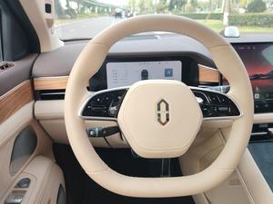 <span class=keywords><strong>Seres</strong></span> AITO M7 2024 d'occasion, version Max 5 places, propulsion arrière, conduite intelligente, 1.5T, prolongateur d'autonomie, moteur unique, LiDAR, ADAS de haut niveau, 200-250kW - Product Image 4