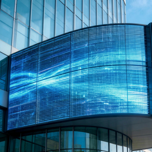 Pantalla LED de Alta Definición para Publicidad en Terminales de Aeropuertos - Product Image 1
