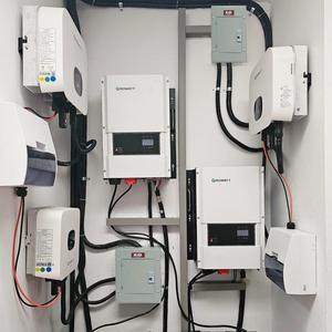 Inversor híbrido de red atada <span class=keywords><strong>Growatt</strong></span> 10 <span class=keywords><strong>Kw</strong></span> 48V Fase dividida 120/240V Inversor solar híbrido Mppt - Product Image 4