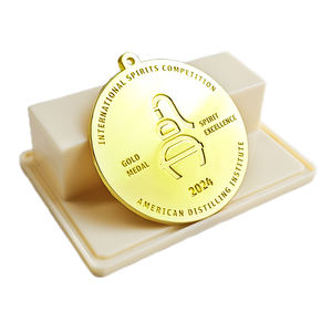 Custom-designed 3D metal <b>sports</b> competition <b>medals</b> with ribbon engraving and personalized logos Custom <b>medal</b> manufacturer - Product Image 1