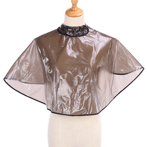 Capa de Peluquería Wanmei Beauty de PVC Antiadherente para Uso en Salón de Belleza - Product Image 1