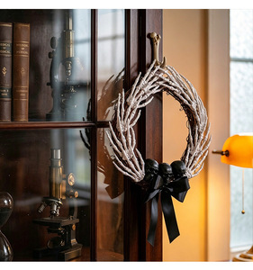 Guirlande de squelette LANJO pour Halloween, ornement suspendu pour porte, araignée, crâne, nœud, décoration festive pour la maison, Noël, Pâques, en plastique, fait main - Product Image 5