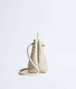 Sac à main Bottega Andiamo en cuir Intrecciato souple avec détail de nœud signature et bandoulière coulissante Veneta - Product Image 5