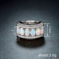 Bague de mariage tendance pour femme, en laiton plaqué rhodium, avec opale ovale délicate style halo et sertissage griffe, bijoux raffinés rétro