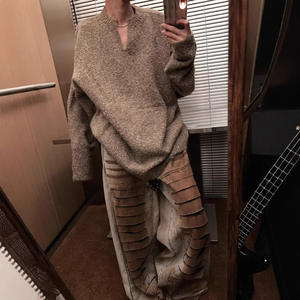 Cardigan ample unisexe en jacquard gris décontracté à col en V, style décontracté, pour l'automne et l'hiver, pour homme - Product Image 3