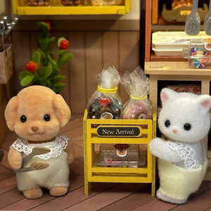Muñeco de Peluche de Poliéster Flocado de Caniche Adorable, Famoso en Internet, Imprescindible para Padres, con Extremidades Articuladas, Perfecto para Niños - Product Image 3