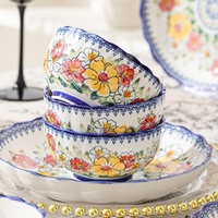 Service de table en porcelaine de luxe moderne |   Assiettes et plats en céramique à motifs floraux élégants |   Vaisselle de mariage et de table haut de gamme