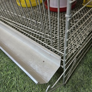 กรงเลี้ยงลูกไก่ 4 ชั้น แบบจุ่มสังกะสีร้อน ผลิตในจีน พร้อมระบบน้ำดื่มอัตโนมัติ - Product Image 3