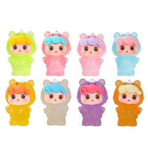 Figura de resina Lanshuo 3D que brilla en la oscuridad, muñeco Q Baby en miniatura, figura de dibujos animados para adorno de escritorio y colgante de coche, unisex, para edades de 8 a 13 años. - Product Image 5