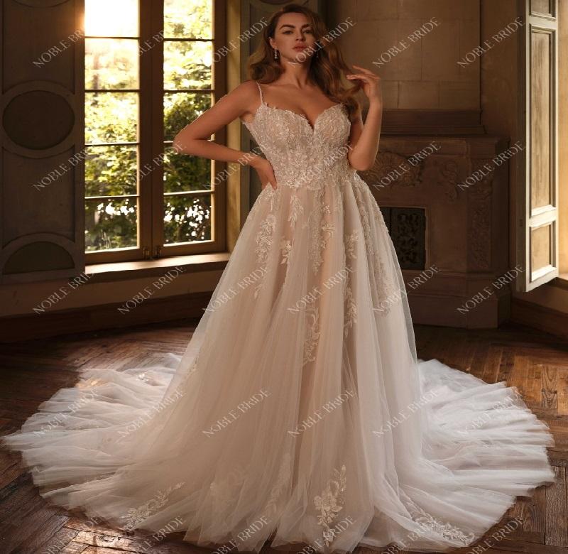 Chief Bridesmaid Styles Latest Bridal Train Styles 2019 Elegant