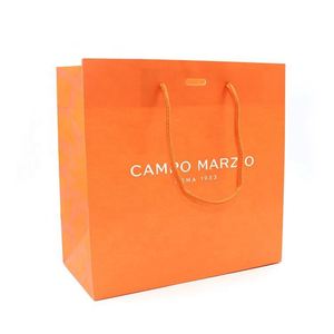 Sac en papier pour le shopping, emballage de vêtements et de chaussures, sac en papier cadeau lavable pas cher, impression sur papier kraft, service personnalisé OEM et ODM CN;GUA - Product Image 1