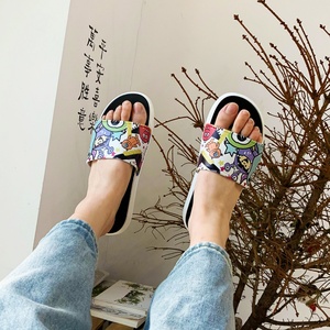 Claquettes et sandales de créateur, claquettes de plage, claquettes d'extérieur en PVC par sublimation, chaussures et sandales pour femmes, pantoufles d'intérieur - Product Image 6