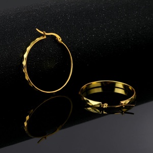 Grandes boucles d'oreilles créoles en acier inoxydable plaqué or 18 carats pour femme, pour mariage et usage quotidien, 12 pièces, bijoux XR, acceptent le logo du client - Product Image 3