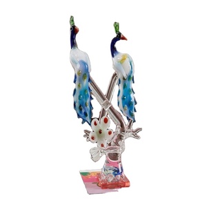 Jarrón de Vidrio Hecho a Mano con Diseño de Pavo Real Art Deco y Base Floral para Decoración de Mesa de Salón - Product Image 1