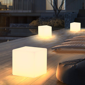 Lampe cube LED rechargeable 100 mm, étanche, pour extérieur, piscine, bar, pelouse, fête, ambiance lumineuse - Product Image 4
