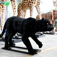Modèle d'animal panthère noire animatronique personnalisé avec mouvements et sons réalistes pour exposition muséale