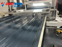 Máquina para fabricar láminas de techo esmaltadas UPVC Máquina extruida para paneles de techo españoles de PVC