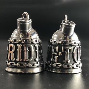 Porte-clés pendentif Gremlin Garde de Moto avec clochette et breloque 'Live to Ride' pour moto - Product Image 6