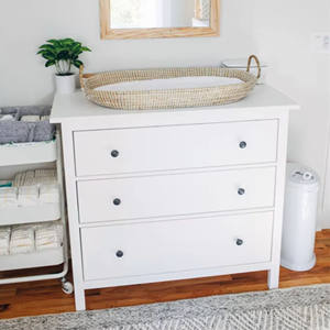 Table à langer moderne en bois massif avec rangement pour nouveau-nés, lit bébé multifonctionnel pour usage hospitalier - Product Image 1