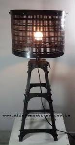 Stylish Modern Aluminum Table Lamps Unique Home & Hotel Decorative Metal Lamps with AC Power Supply - Product Image 5