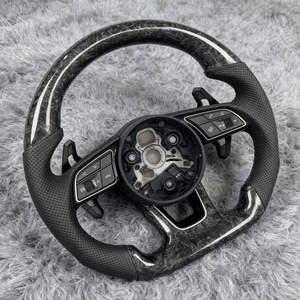 Volante de Fibra de Carbono para <span class=keywords><strong>Audi</strong></span> <span class=keywords><strong>A1</strong></span> C7 C8 B8.5 B9 <span class=keywords><strong>S3</strong></span> S4 S5 S6 S7 S8 R8 TTS TT B8 A4, Venta al por Mayor y al Detal - Product Image 4
