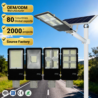 Haute qualité extérieur étanche IP65 contrôle de la lumière 100w 200w 300w 400w lampadaire LED solaire