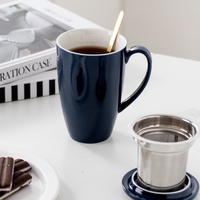 Tasse à thé en céramique de bonne qualité, cadeau d'affaires moderne, ensemble avec couvercle infuseur et soucoupe