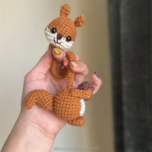 Prodotto Finito: Adorabili Oggetti Decorativi Animali a Collo Lungo, Creativi e Fatti a Mano, Lavorati all'Uncinetto (Amigurumi) - Product Image 4