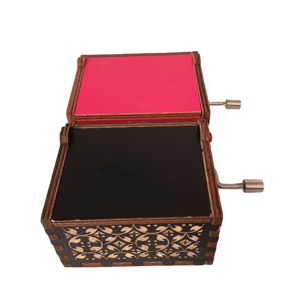 Venta al por mayor caja de música de madera con manivela de mil canciones caja de música personalizada mecanismo - Product Image 6