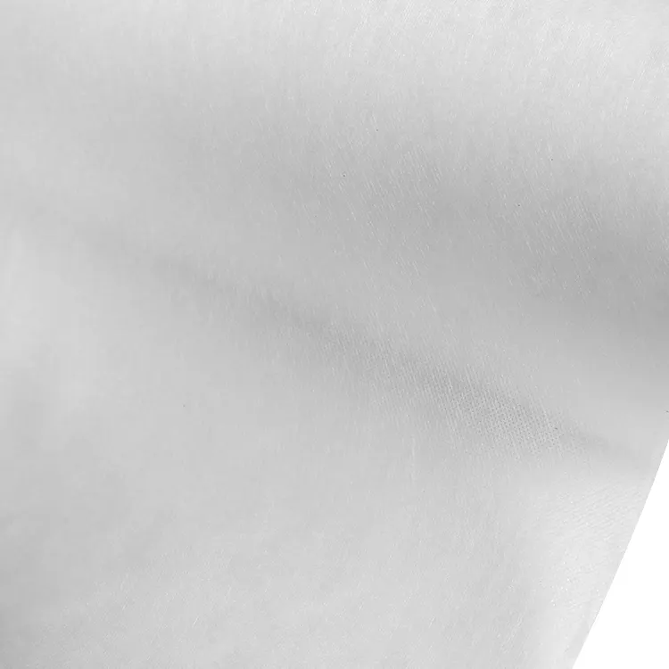 100% polipropilen dokuma olmayan kumaş beyaz bükülmüş gümrüklü keçe bez PP kumaş rulo