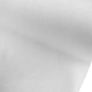 ผ้านอนวูฟเวนโพรพิลีน 100% สีขาวปั่นผูกผ้านอนวูฟเวนม้วนผ้า PP