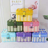 Panier Cadeau en Rotin Tressé en PP en Gros, Valise Organisateur Faite à la Main avec Couvercle pour Mariage/Fête/Décoration