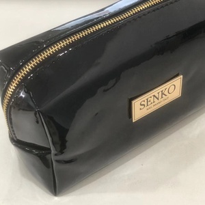 Bolsa de maquillaje impermeable de cuero Pu dorado metálico, bolsa de viaje impermeable, bolsa de viaje de 8 pulgadas con placa de Metal - Product Image 5